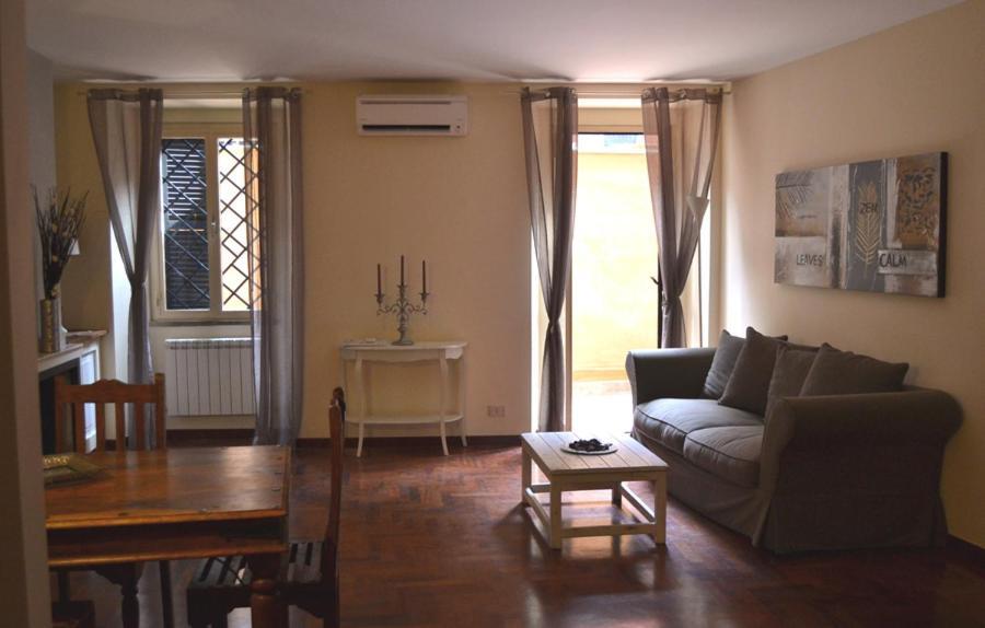 Palazzo Velli Suites Řím Exteriér fotografie